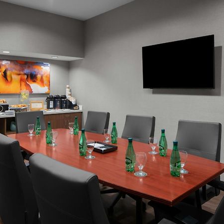 Courtyard Los Angeles Burbank Airport Екстер'єр фото