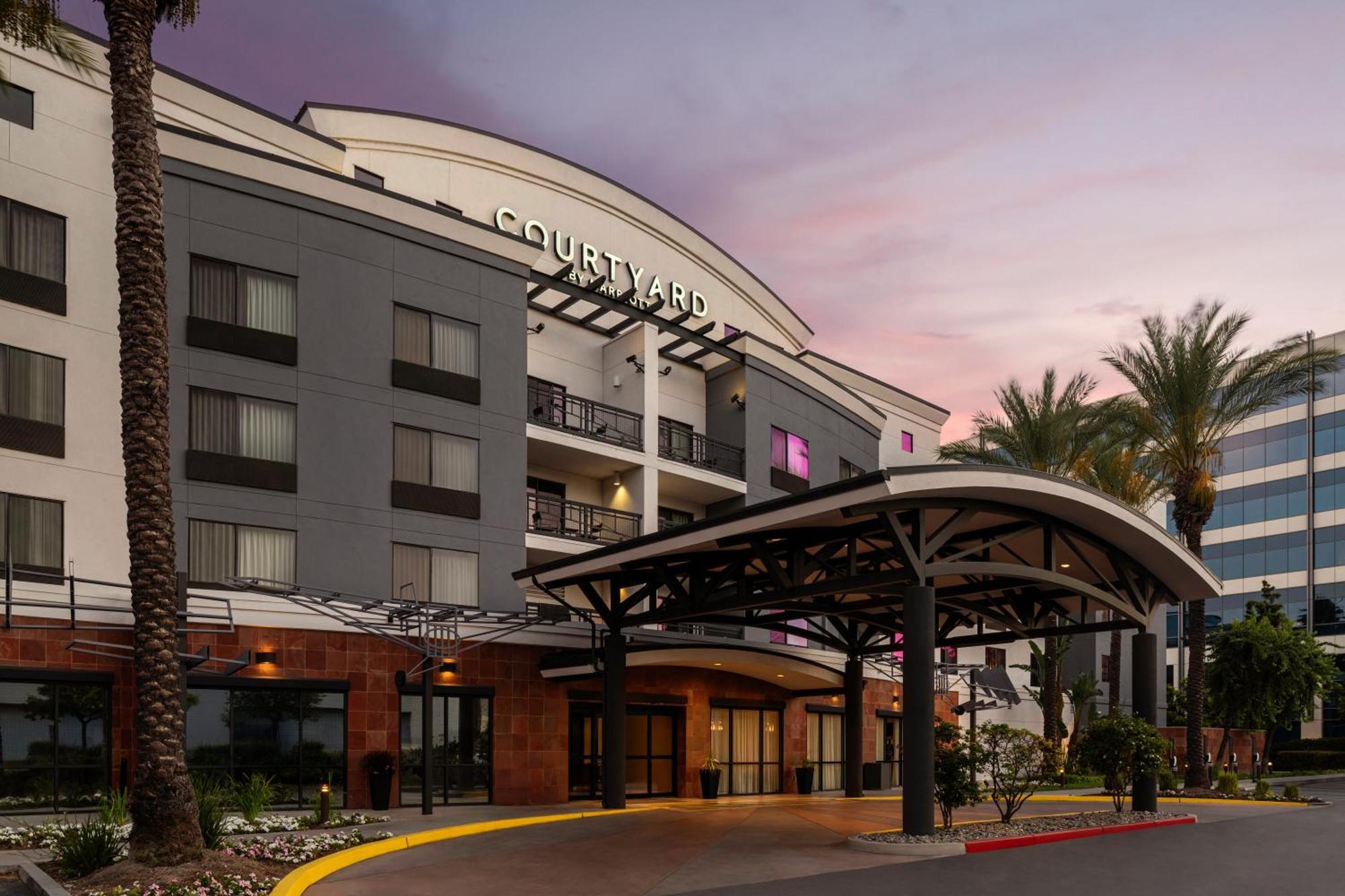 Courtyard Los Angeles Burbank Airport Екстер'єр фото