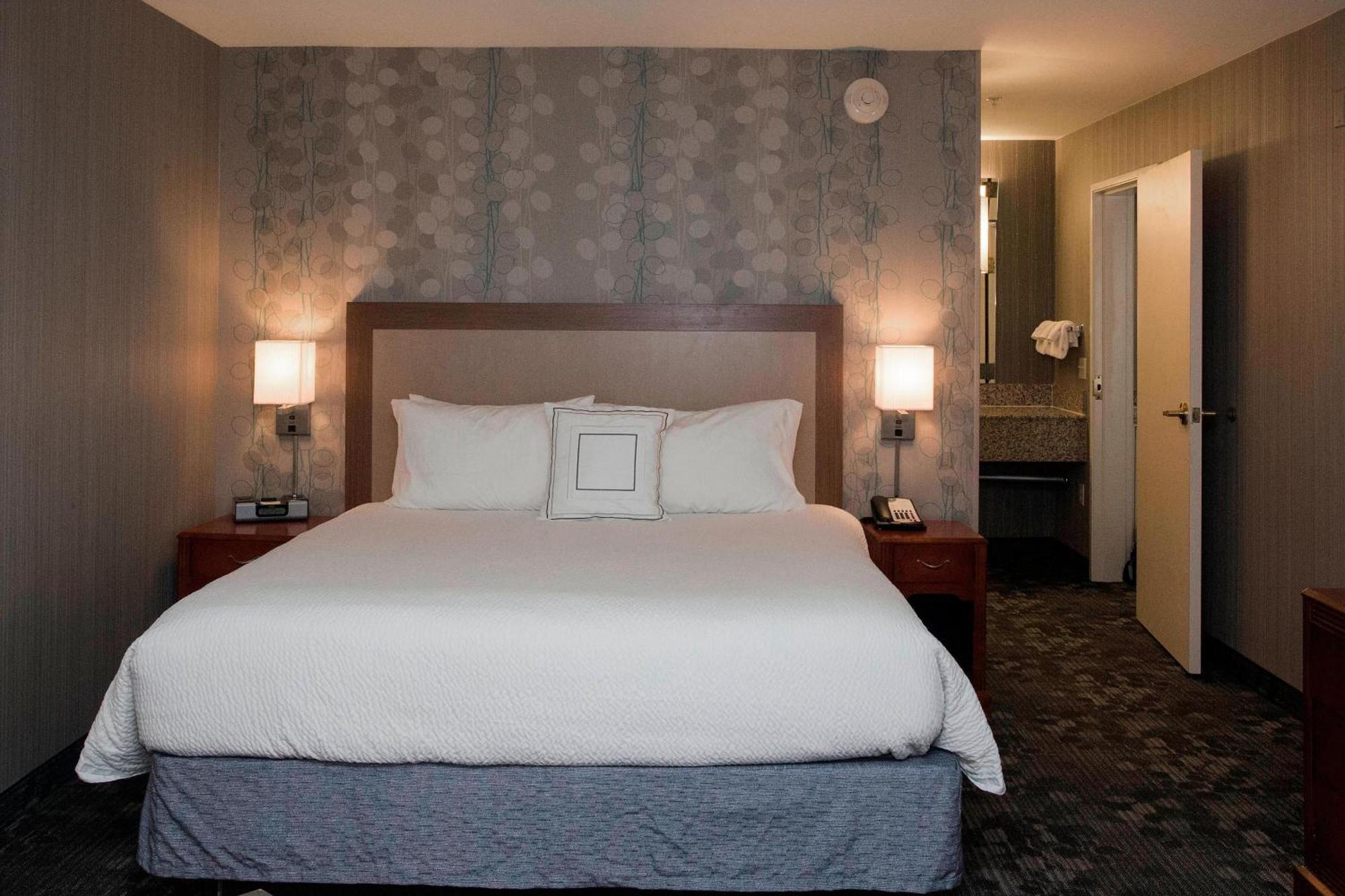 Courtyard Los Angeles Burbank Airport Екстер'єр фото