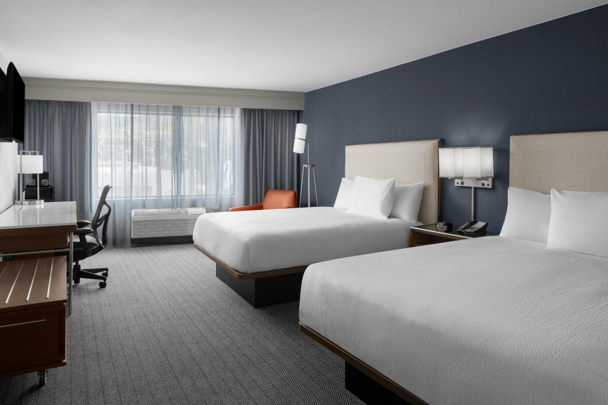Courtyard Los Angeles Burbank Airport Екстер'єр фото