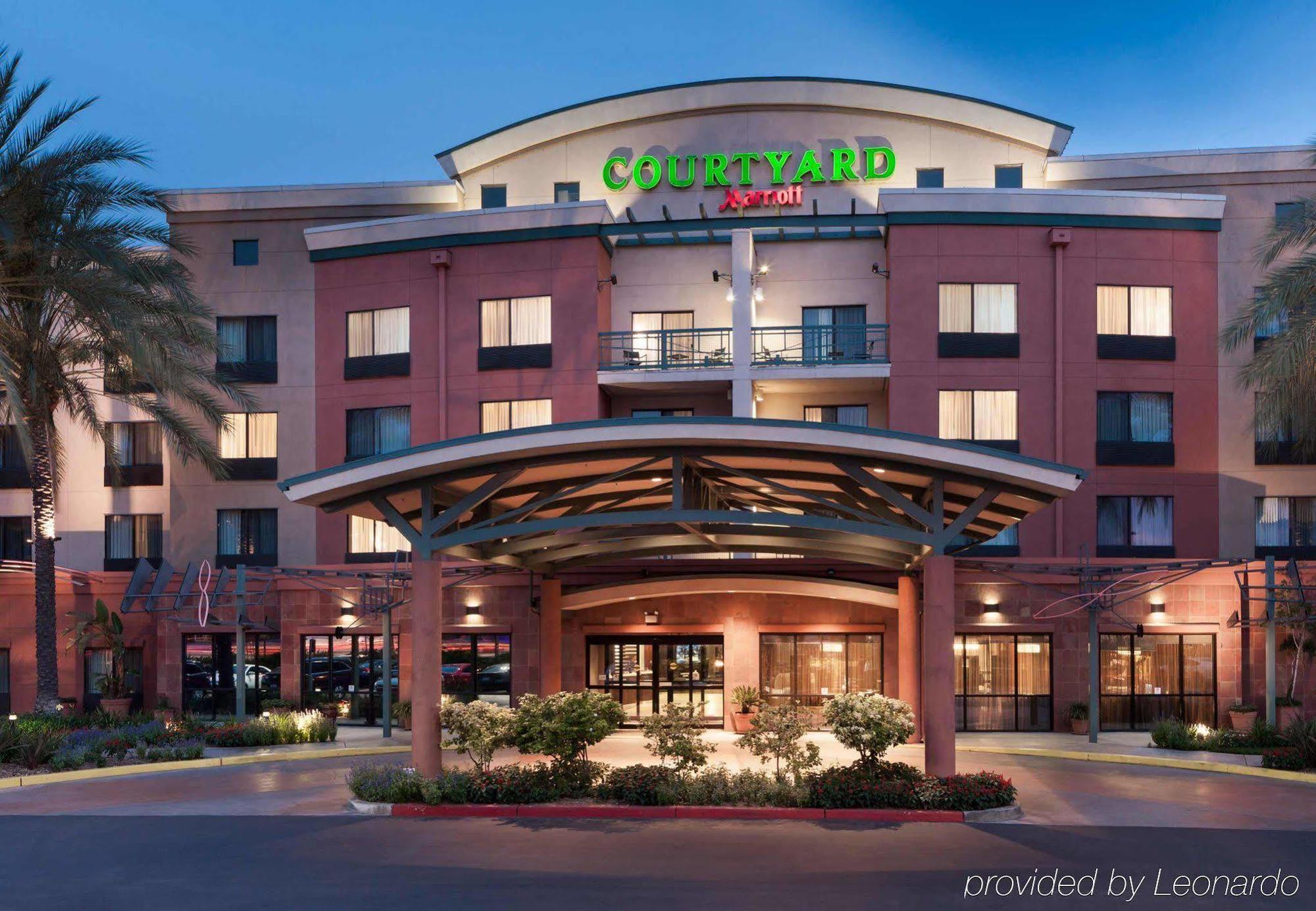 Courtyard Los Angeles Burbank Airport Екстер'єр фото