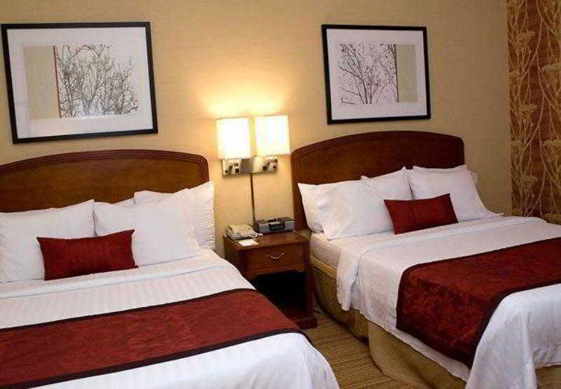 Courtyard Los Angeles Burbank Airport Екстер'єр фото